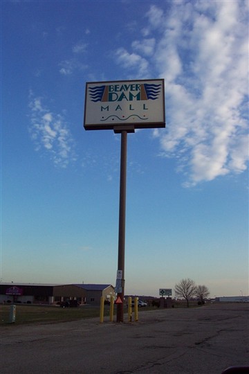 Beaver Dam Mall sign in Beaver Dam, WI