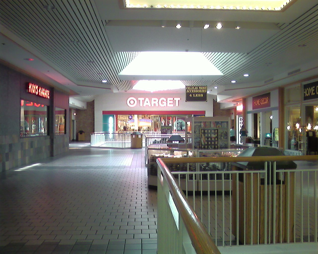 springfield mall zara