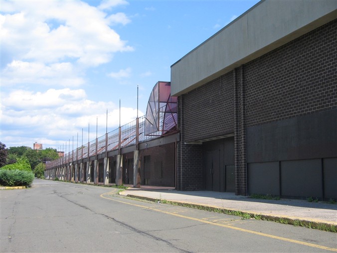 Abandoned Meriden Mall in Meriden, Connecticut