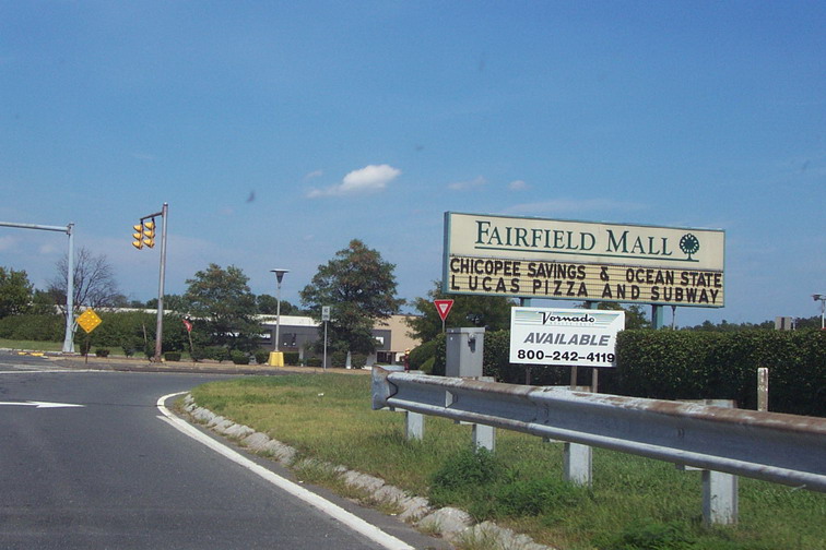 fairfield-mall-2001-01.jpg