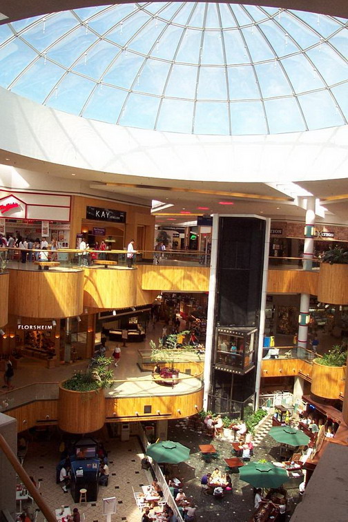Holyoke Mall at Ingleside