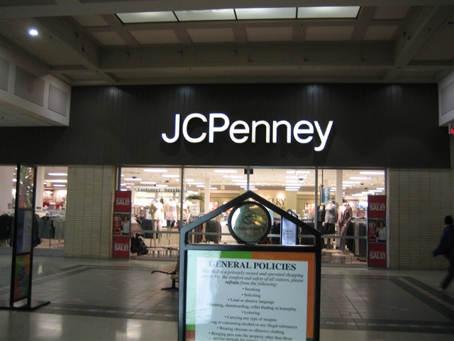 Kennedy Mall JCPenney in Dubuque, IA