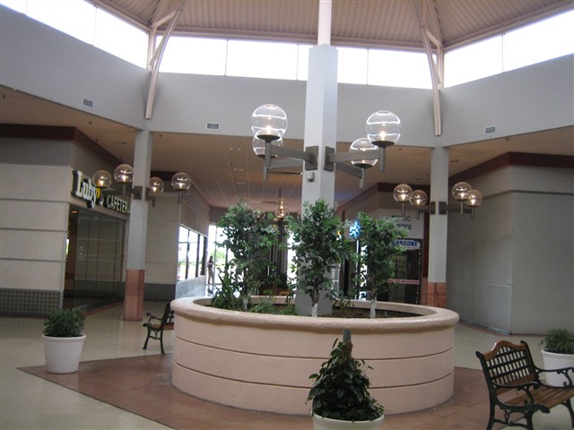 El Centro Mall Luby's in Pharr, TX
