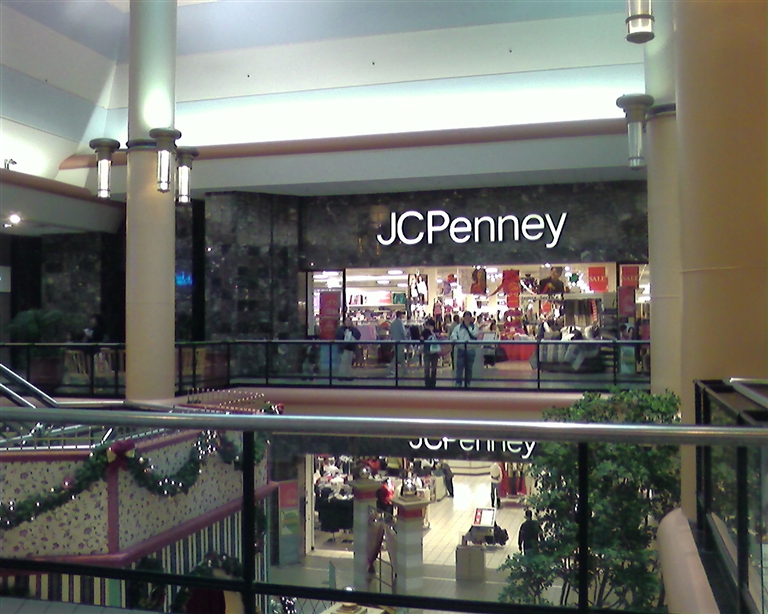 ugg store queens center mall