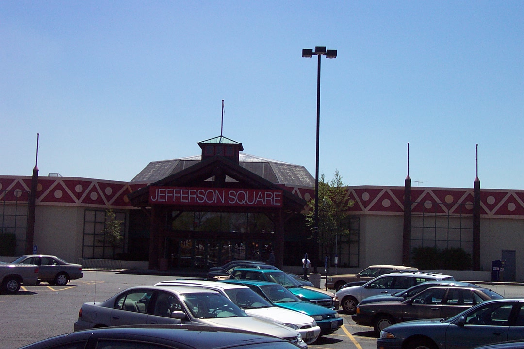 Wilderness Mall north entrance in Joliet, IL