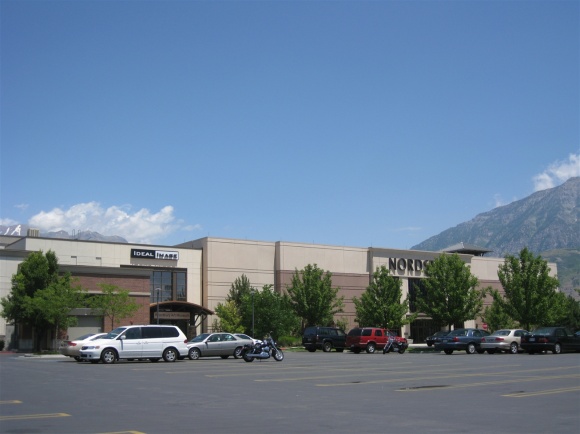 University Mall; Orem, Utah | Labelscar