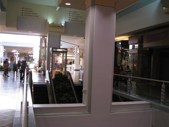 Labelscar: The Retail History BlogFord City Mall; Chicago, Illinois